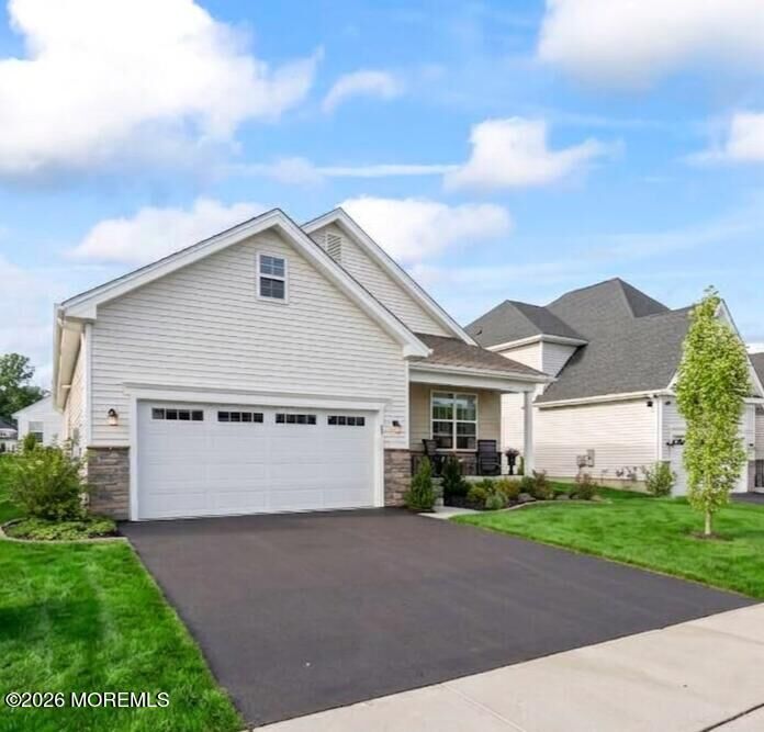 Property Photo:  38 Keeneland Road  NJ 08533 