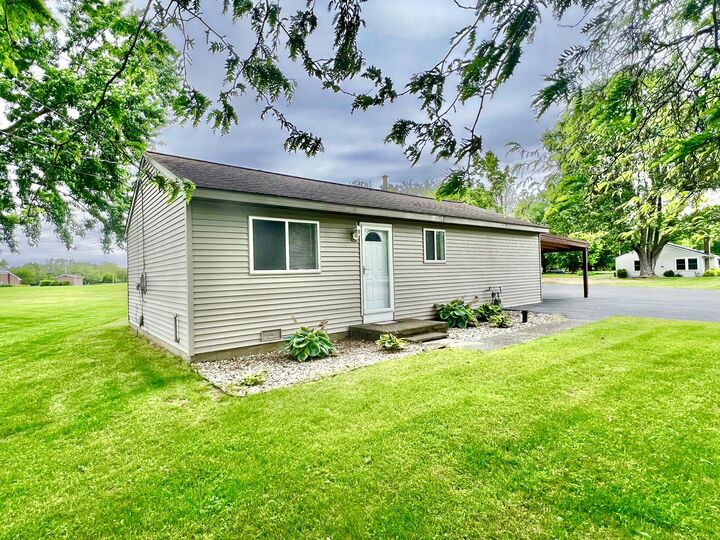 Property Photo:  510 N Union City Road  MI 49036 
