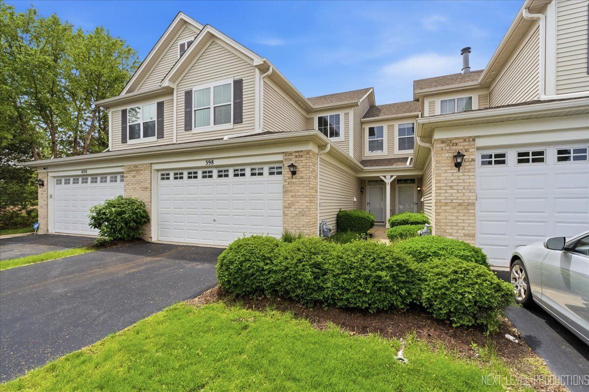 Property Photo:  398 Chesapeake Lane 2  IL 60543 