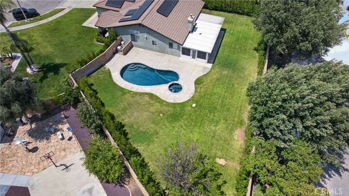 Property Photo: 11267 Daylilly CA 92337