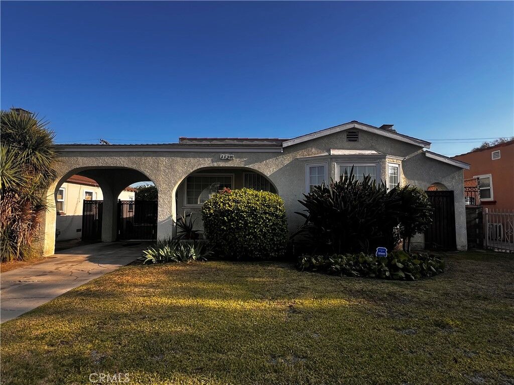 Property Photo:  1838 W 85th Street  CA 90047 