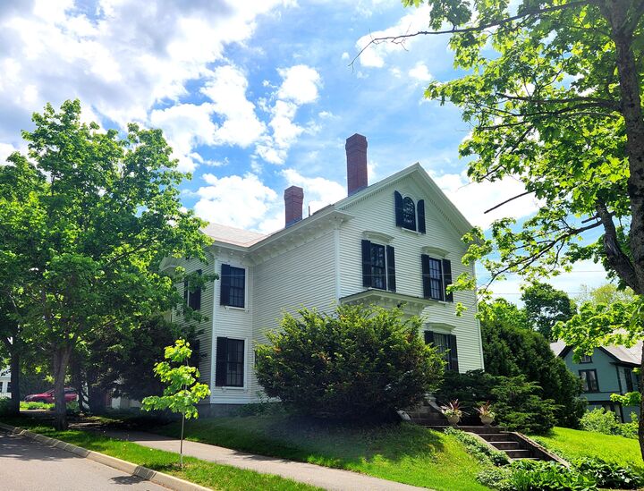 Property Photo: 151 Kenduskeag Avenue ME 04401