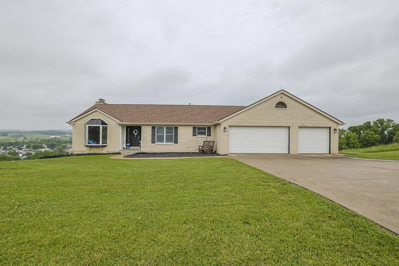 Property Photo:  395 Reservoir Hill Road  KY 41040 