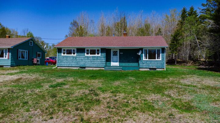 983 Bangor Rd — photo 1