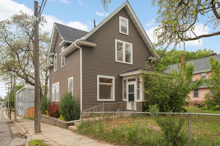 Property Photo:  3054 15th Avenue S  MN 55407 