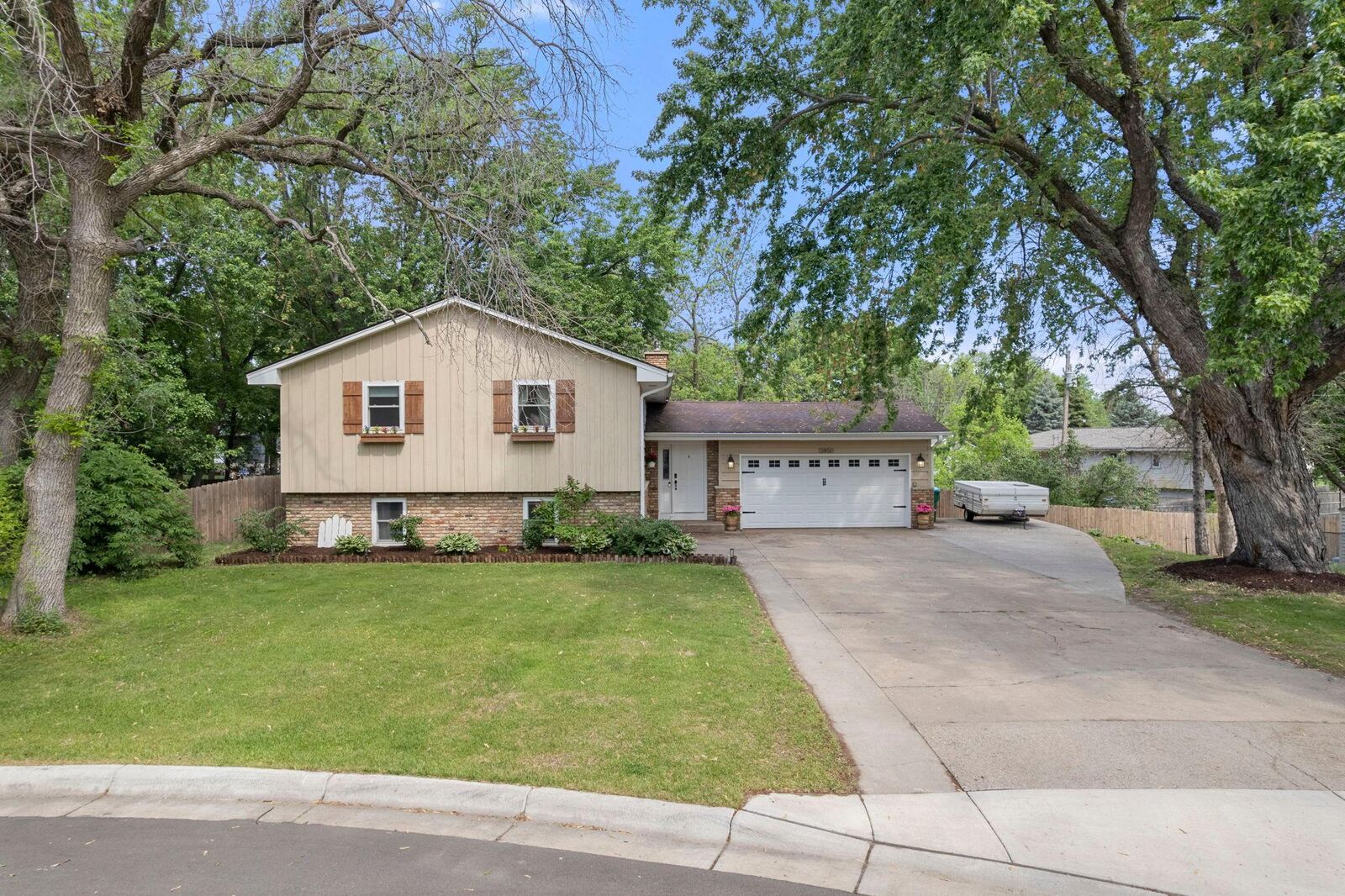 Property Photo:  13850 Osage Street NW  MN 55304 