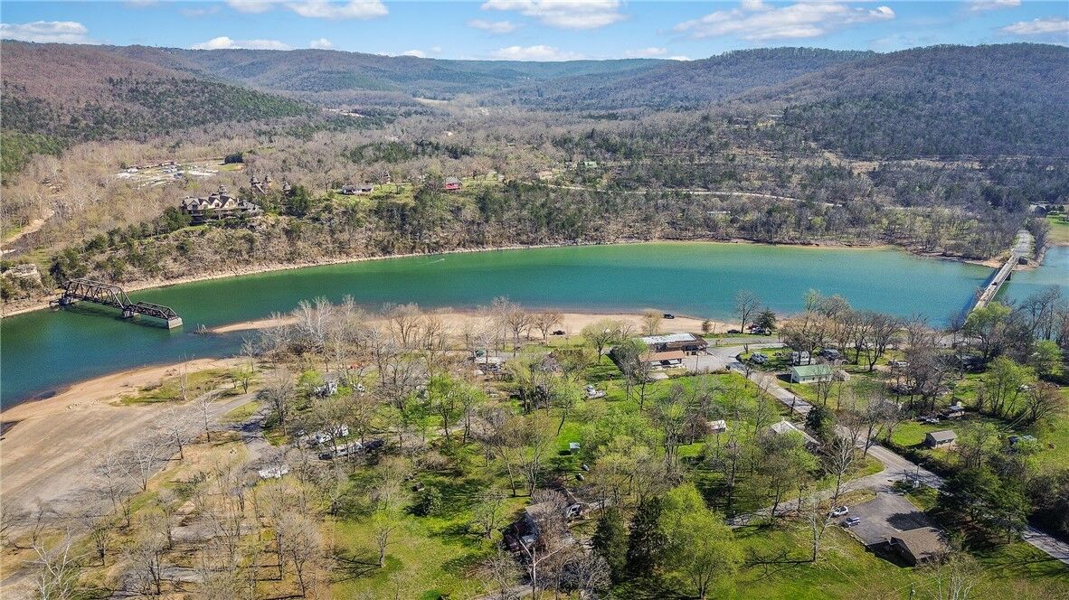 Property Photo:  201 Palisade Drive  AR 72631 