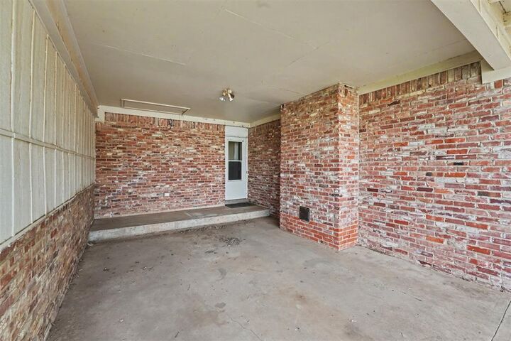 Property Photo:  601 N Morton Street  OK 73550 