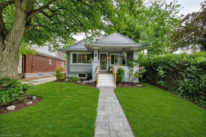 7 Pinehill Road — photo 1