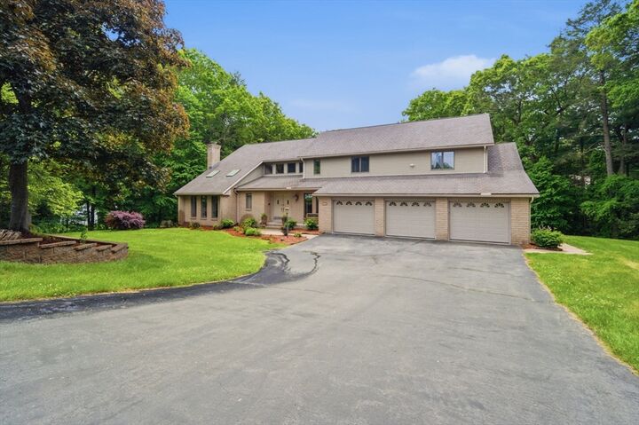 Property Photo:  27 Lady Slipper Cir  MA 01085 