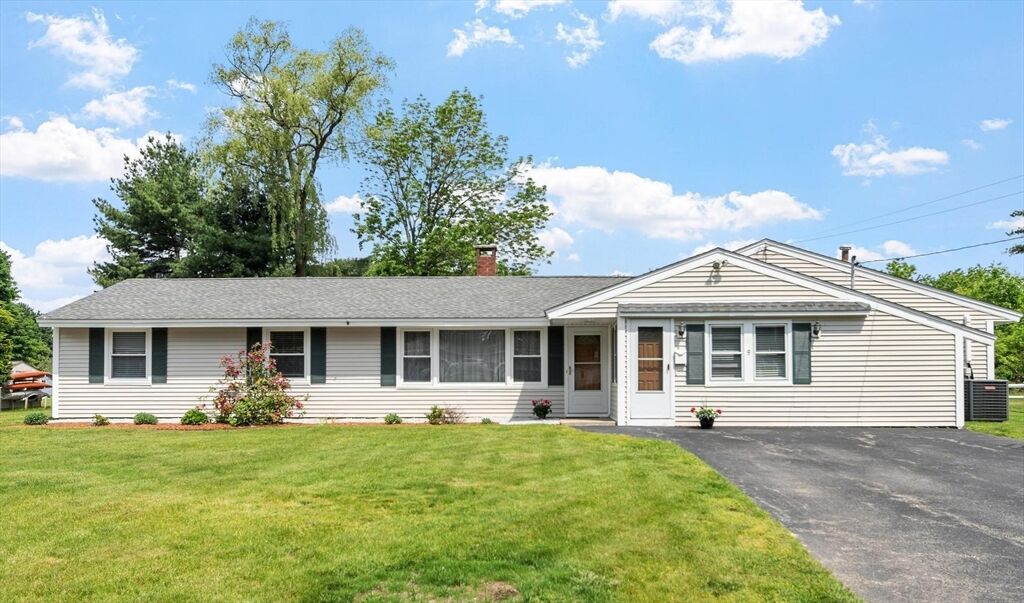 Property Photo:  9 Ansie Road  MA 01824 