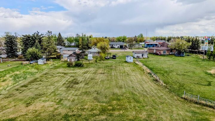 Property Photo: 254 N 200 W AB T0K 2S0