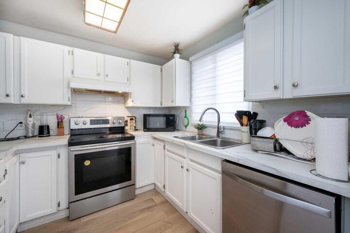 Property Photo:  356 Falmere Road NE  AB T3J 2Z4 