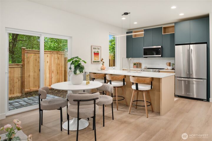 Property Photo:  112  29th Avenue E  WA 98112 