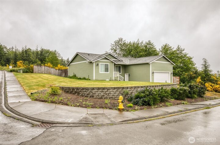 Property Photo:  3214  Sanderling Drive  WA 98550 