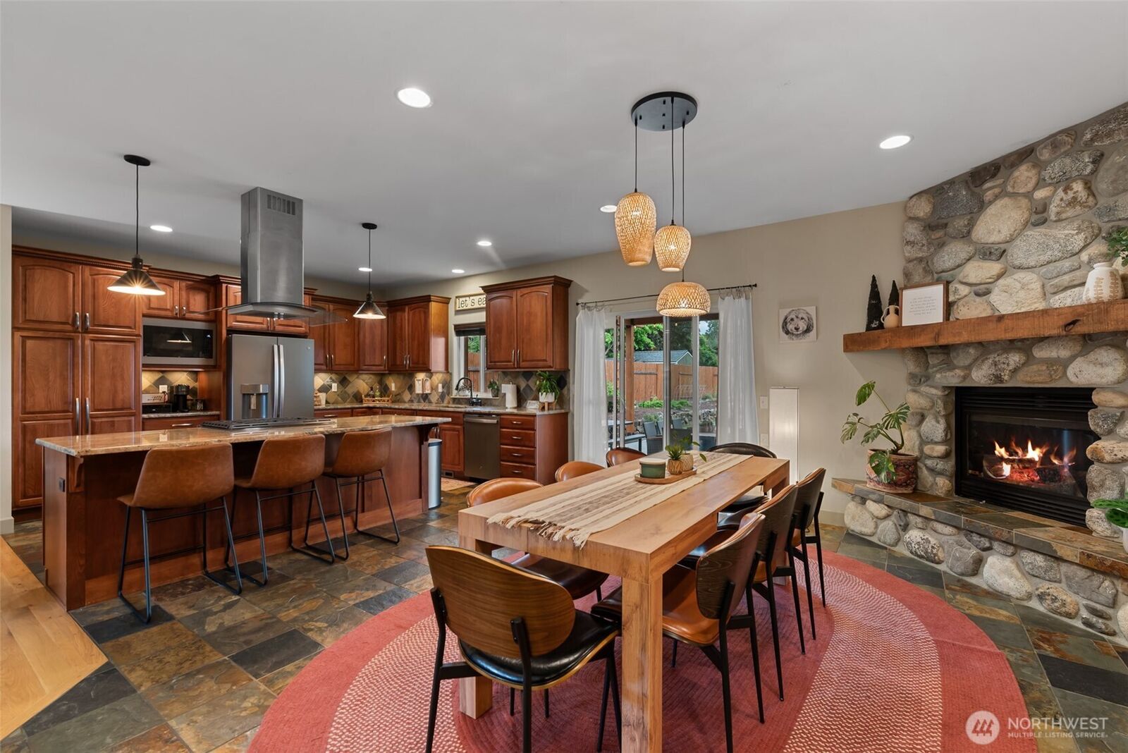 Property Photo: 104 35th Street NW WA 98802