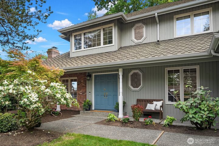 Property Photo:  20141 NE 42nd Street  WA 98074 