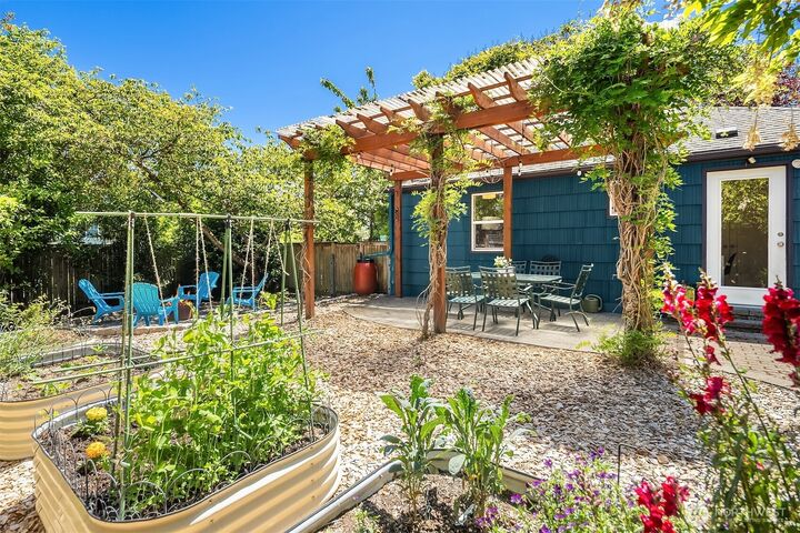 Property Photo: 3202 SW Raymond Street WA 98126