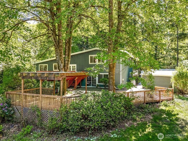 Property Photo:  23908 SE 168 Street  WA 98027 