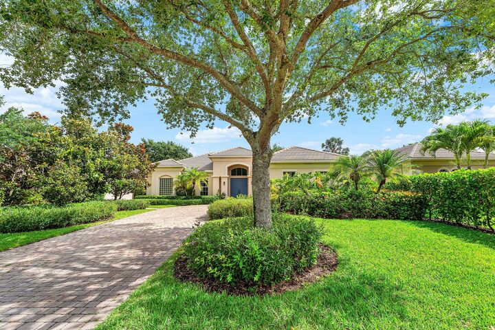 Property Photo:  2068 Wightman Drive  FL 33414 