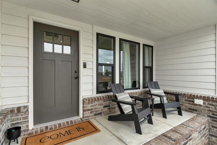 Property Photo: 1744 N Kap St KS 67235