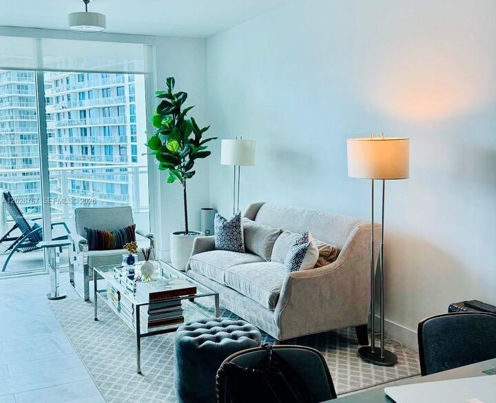 Property Photo:  1080 Brickell Ave 1703  FL 33131 