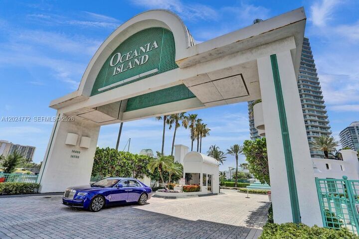 Property Photo:  16500 Collins Ave Ts-3  FL 33160 