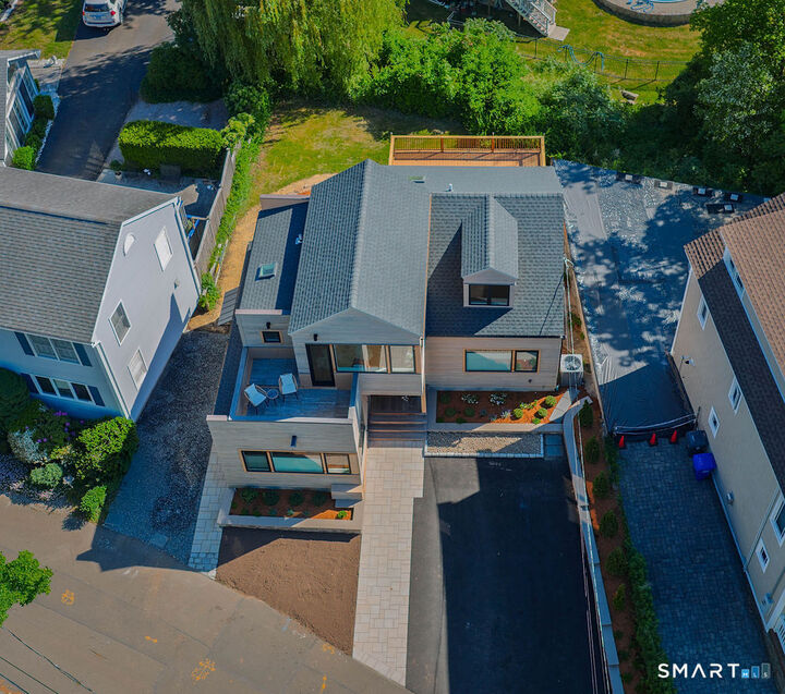 Property Photo:  34 Howard Avenue  CT 06405 