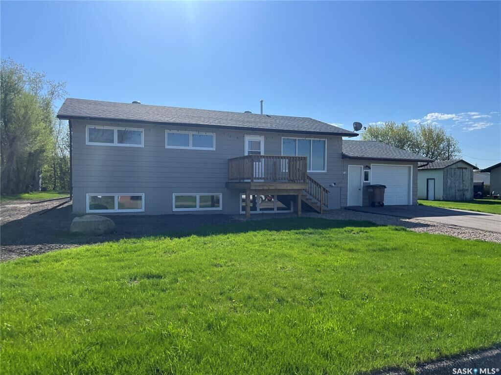 Property Photo:  42 6th Street NE  SK S0A 4J0 
