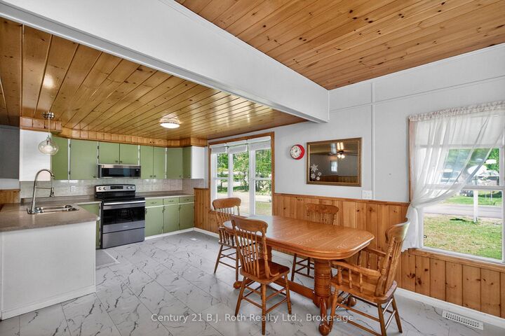 Property Photo:  5263 Elliott Side Road 51  ON L4R 4K3 