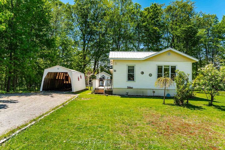 Property Photo: 5263 Elliott Side Road 51 ON L4R 4K3