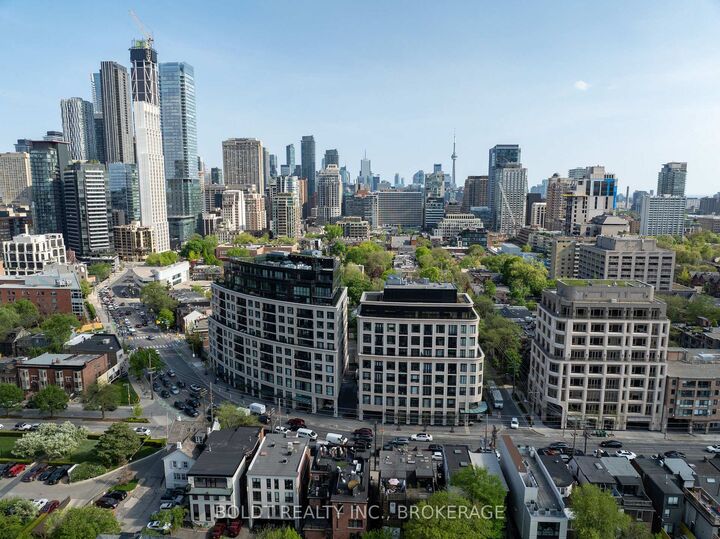 181 Davenport Road 702 — photo 1