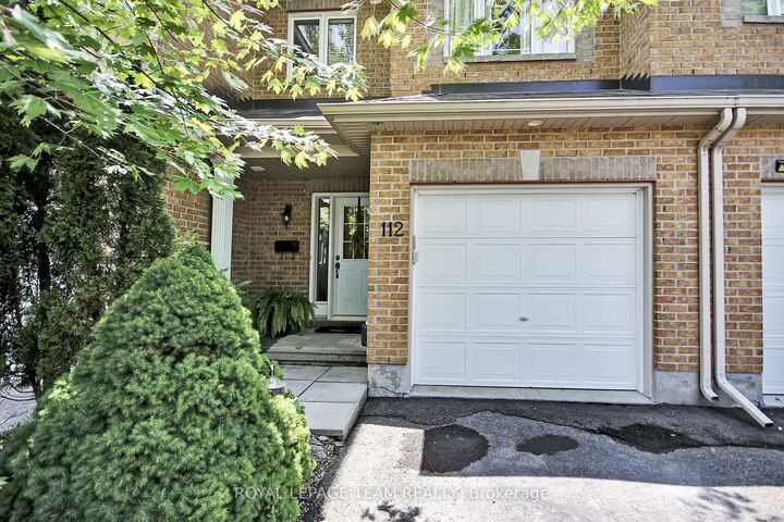 Property Photo: 112 Talltree Crescent ON K2S 0A9