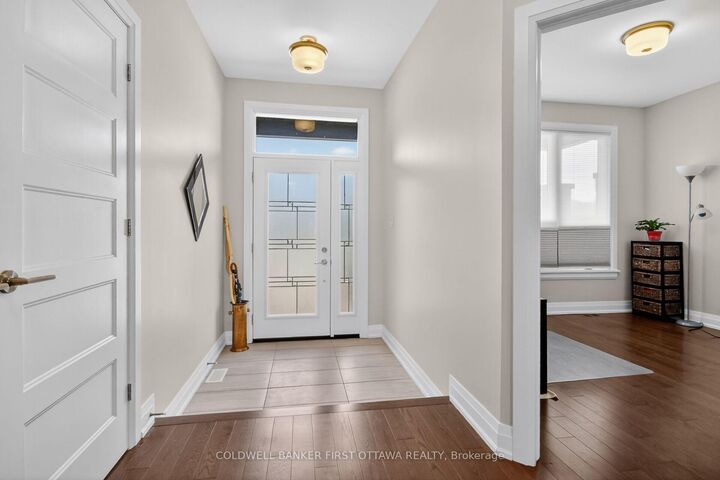 Property Photo: 124 Lyon Street ON K0A 1W0
