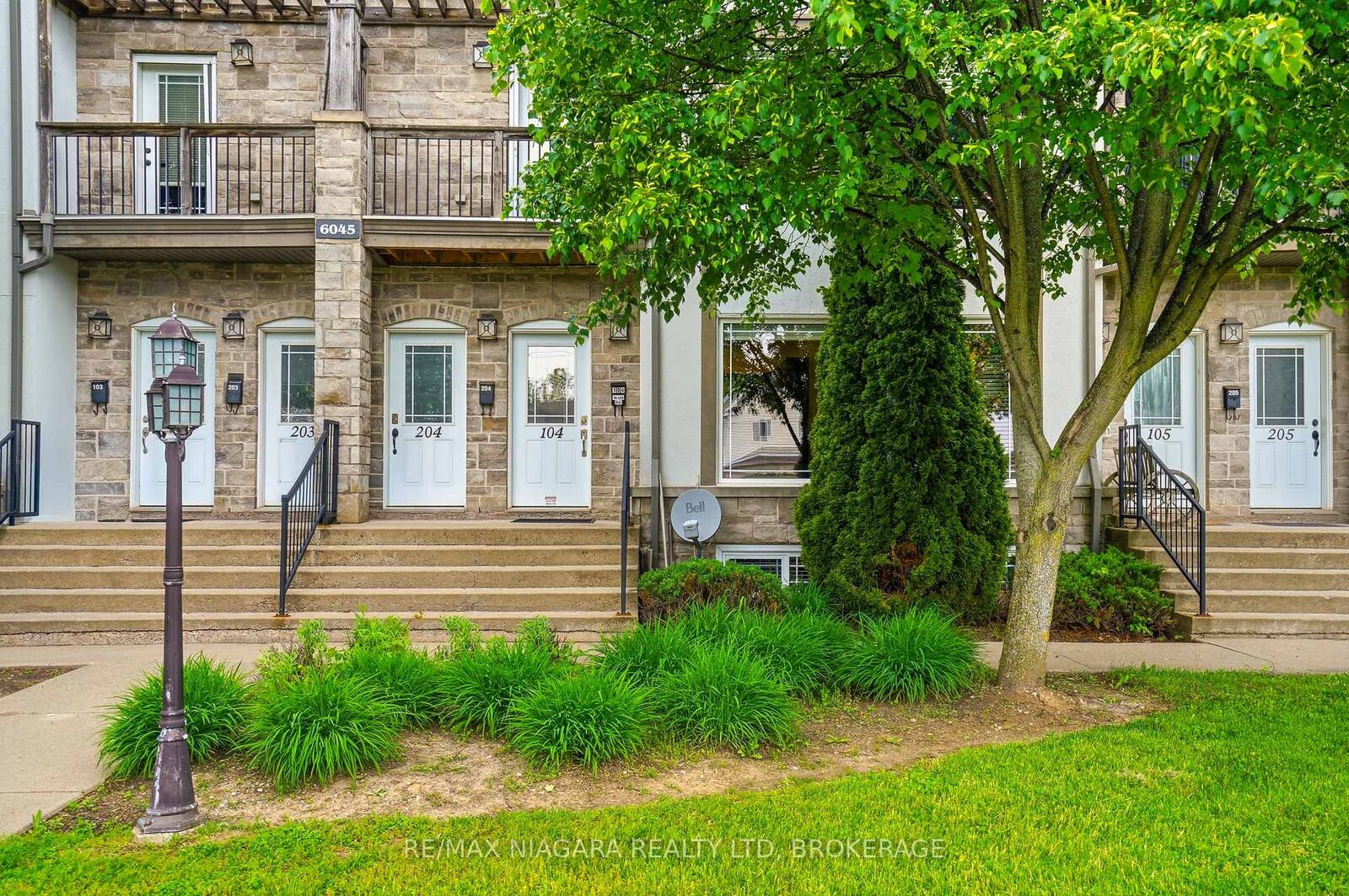 Property Photo: 6045 Dunn Street 104 ON L2G 2P2