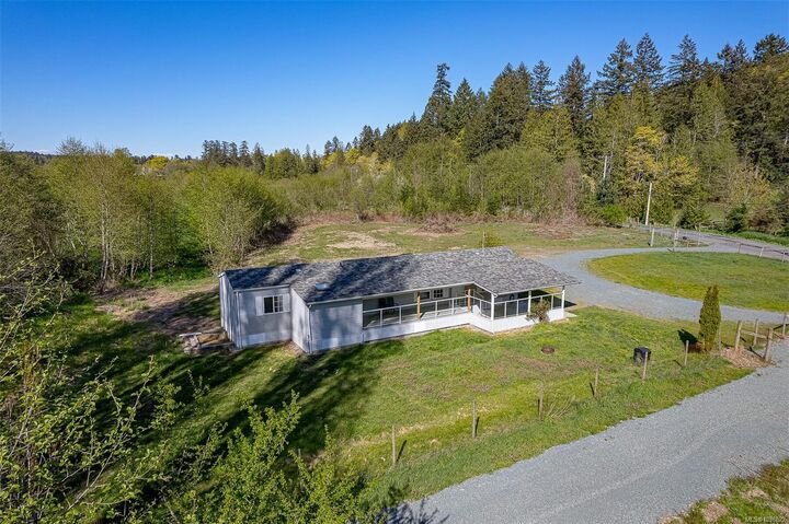 Property Photo: 7600 Westholme Rd BC V9L 6B4