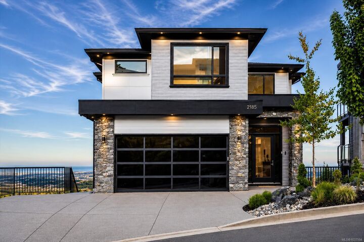 Property Photo: 2185 Navigators Rise BC V9B 0P4