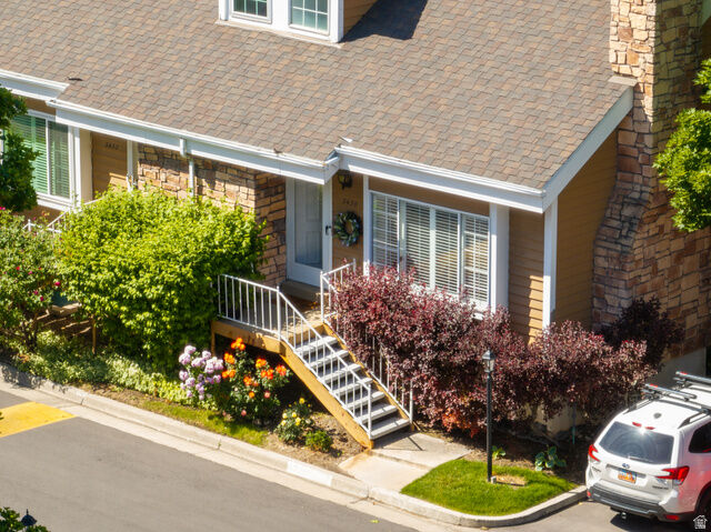 Property Photo: 3430 S Brook View Ln UT 84106