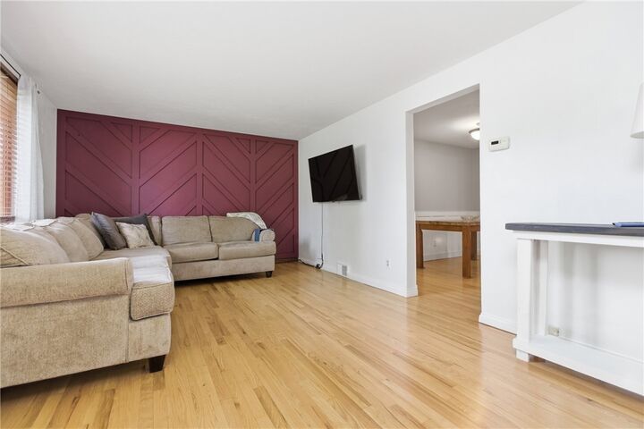 Property Photo: 1801 McCully Rd PA 15234