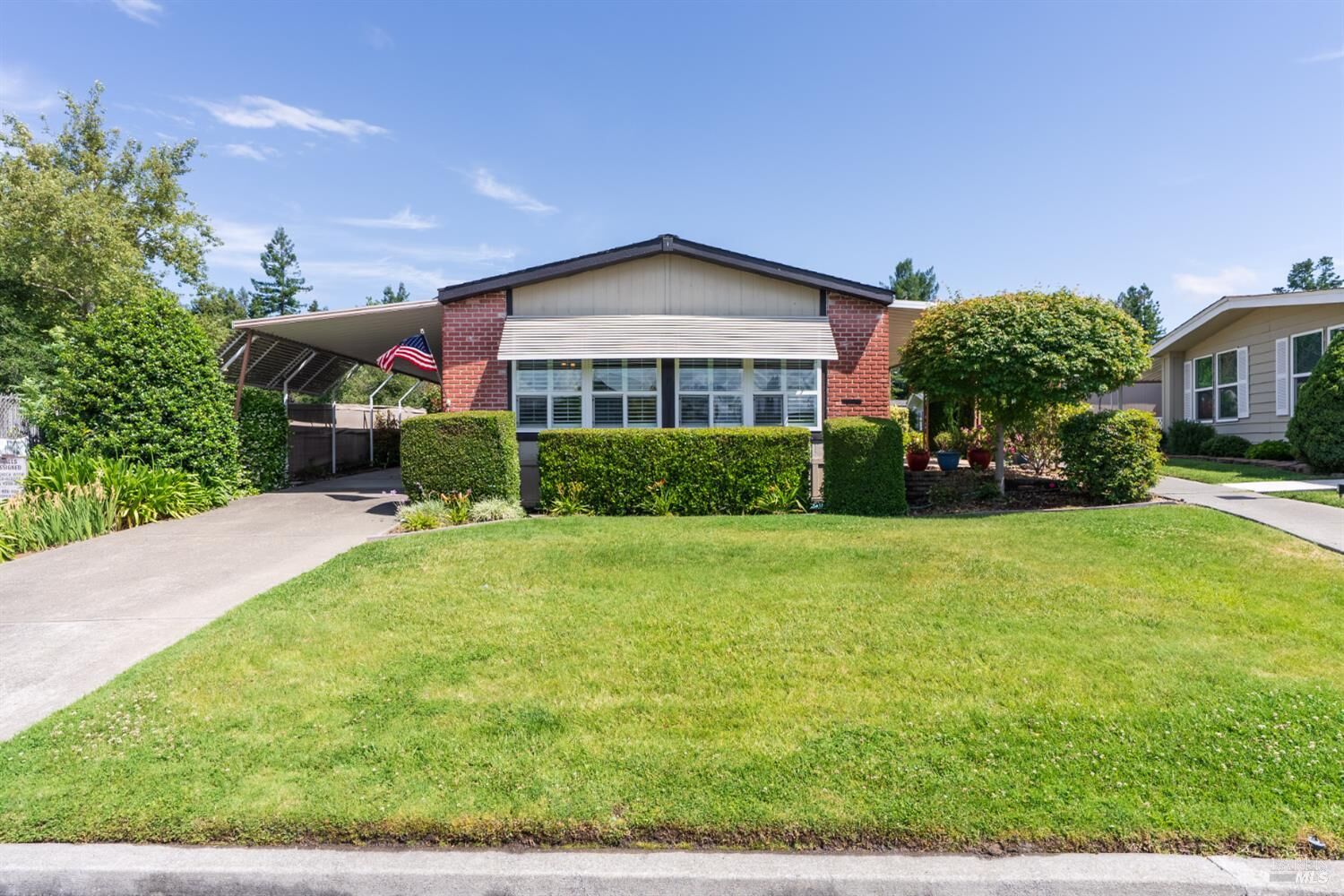 Property Photo:  1 Circulo Grande  CA 94928 