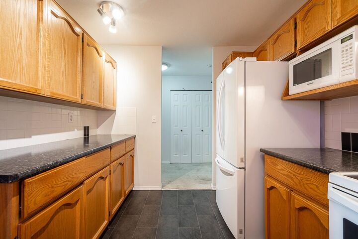 Property Photo: 33535 King Road 219 BC V2S 6Z5