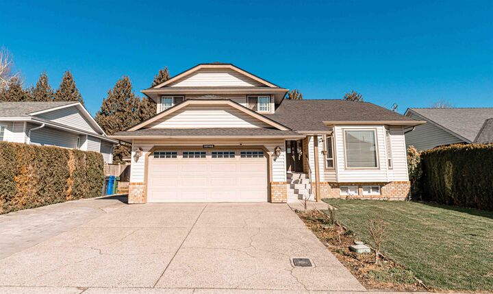 Property Photo: 32155 Clinton Avenue BC V2T 5B5