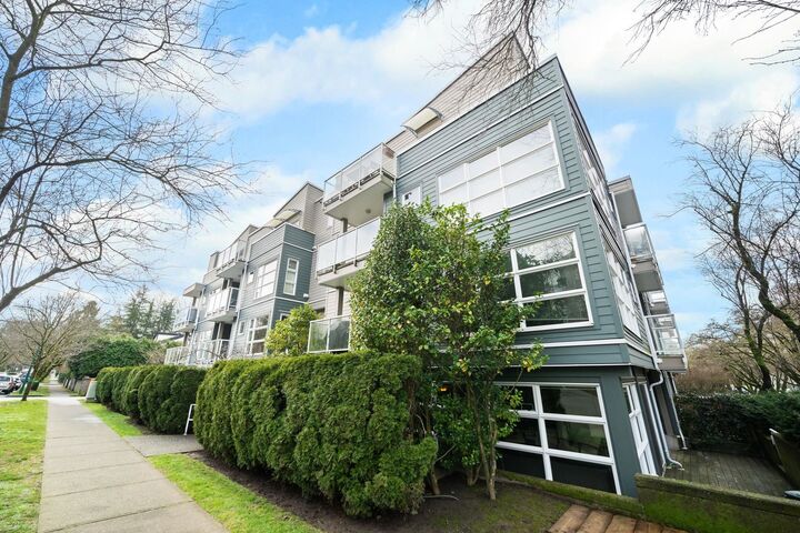 Property Photo:  2815 Yew Street 104  BC V6K 3H6 