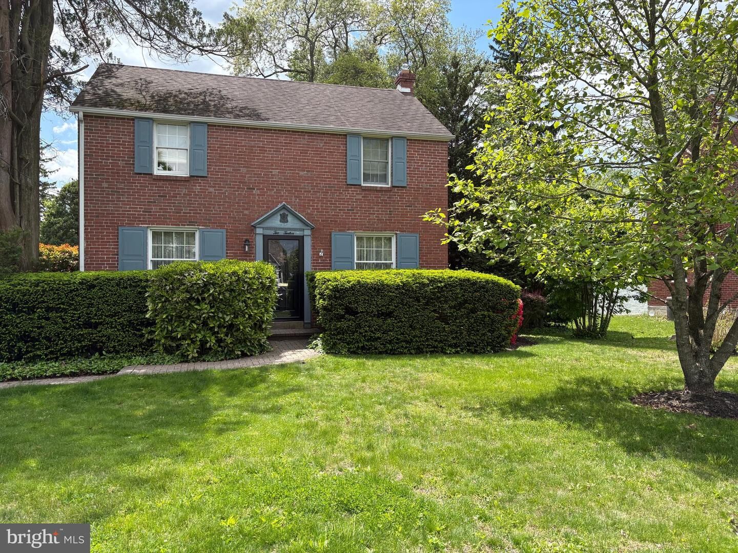 Property Photo: 212 Idlewild Lane PA 19063