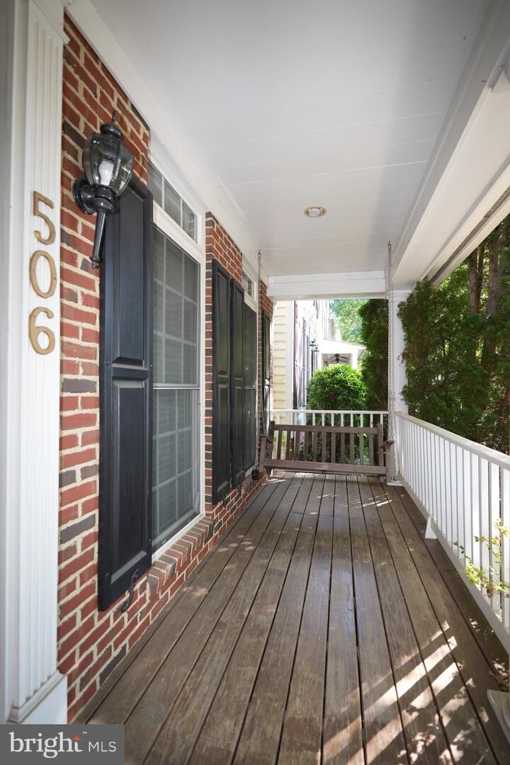 Property Photo:  506 Leaning Oak Street  MD 20878 
