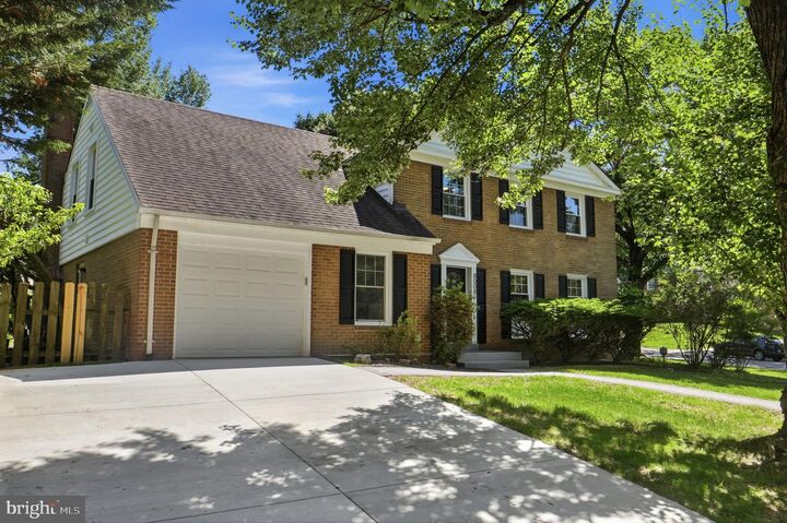 Property Photo:  8008 Inspection House Road  MD 20854 