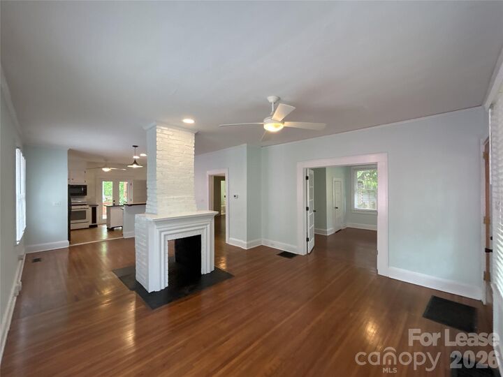 Property Photo:  215 S Summit Avenue  NC 28208 