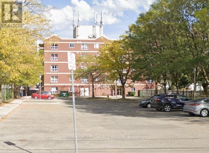 Property Photo: 626 First Street 505 ON N5V 2A2