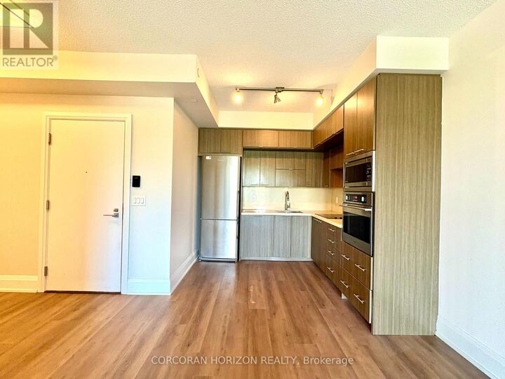 Property Photo: 120 Harrison Garden Boulevard 626 ON M2N 0C9