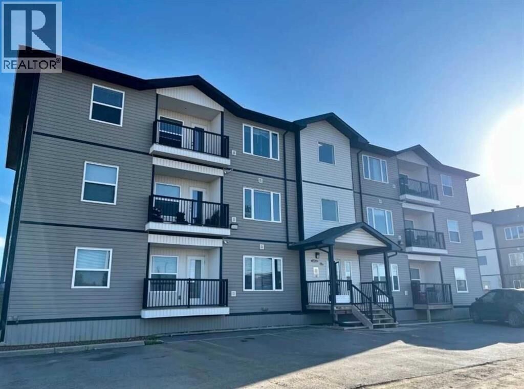 Property Photo:  4520 51 Street  AB T9X 0A2 